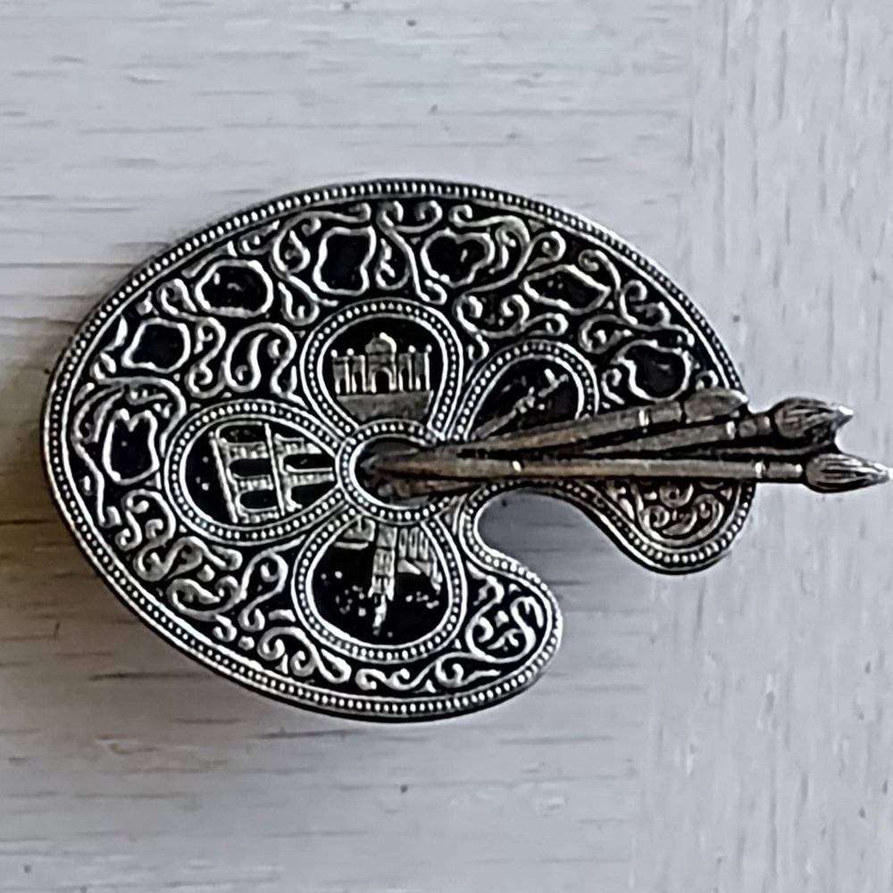 Vintage Damascene Pin Brooch Painters Palette